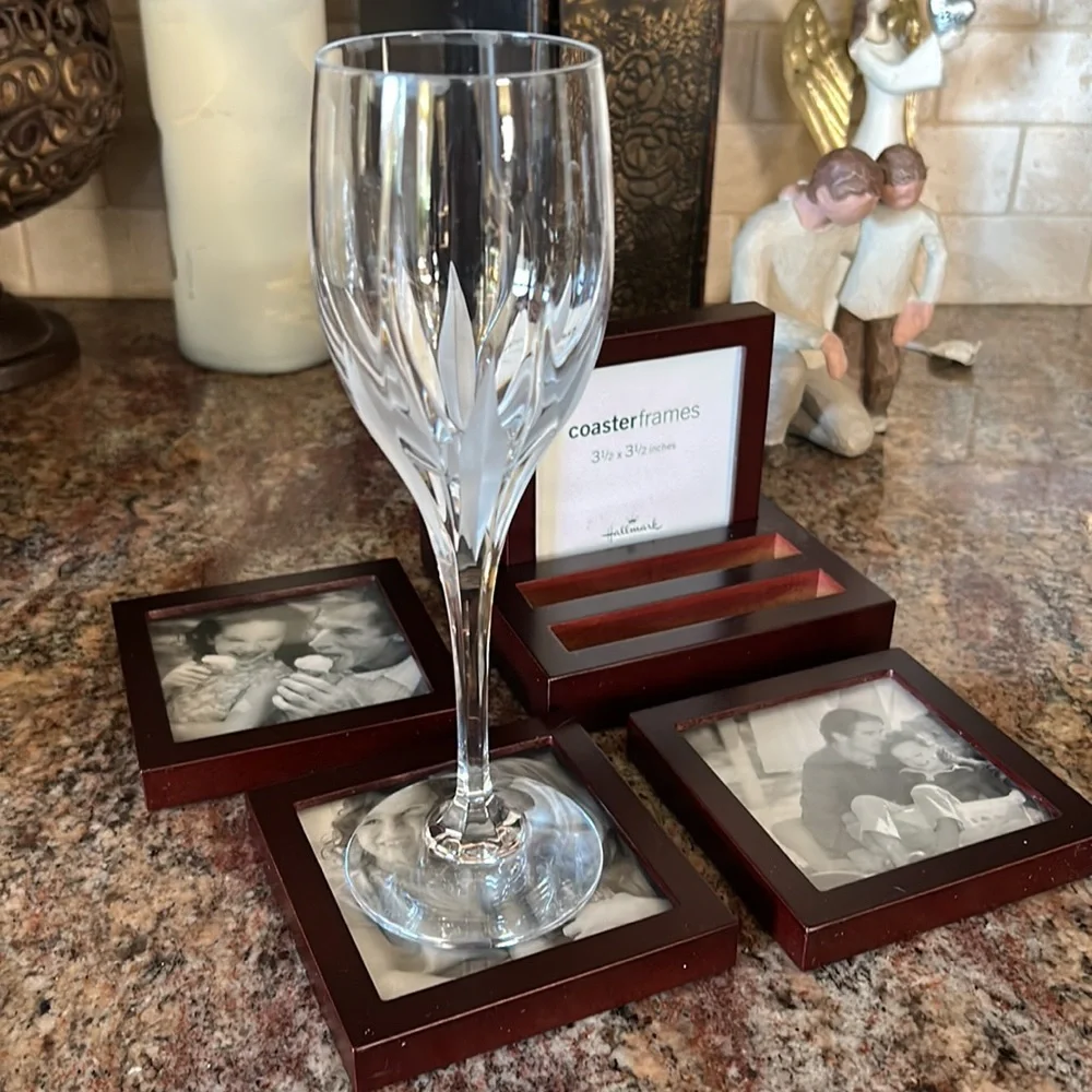 Coaster Frames Cherry Wood -Custom Photo Gift Hallmark 4 Coasters & Holder - Picture 17 of 17